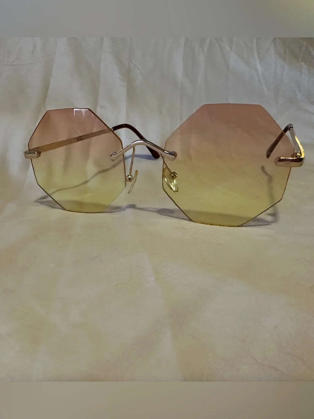 None rimless hexagon
